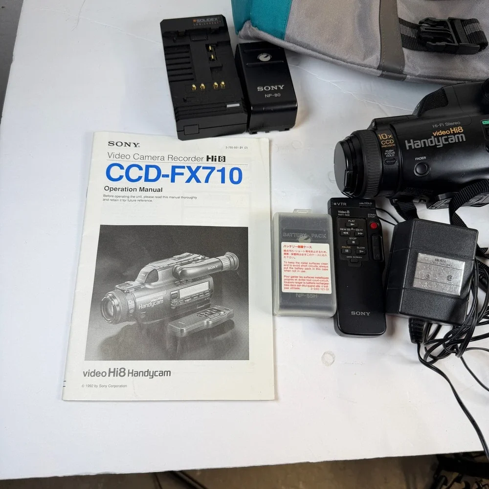 Sony Handycam CCD-FX710 Video Hi8 Camcorder Bundle Parts Repair C-10
